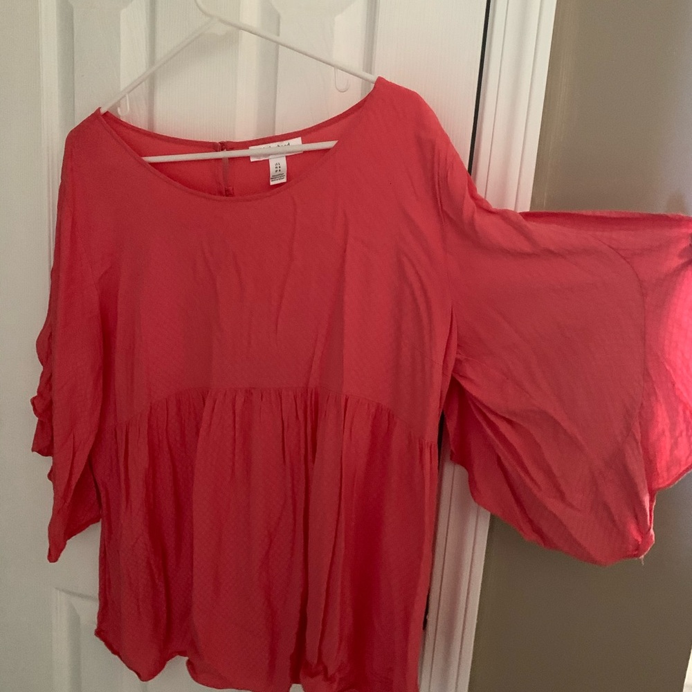 Flare sleeved - summer maternity top